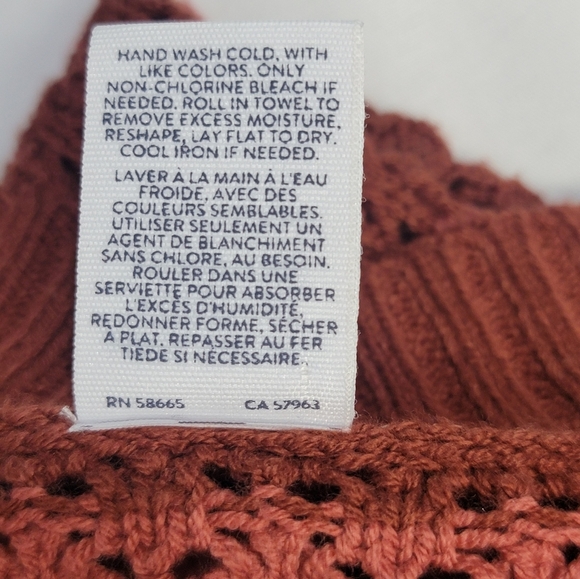 Melrose & Market Stripe V-Neck Pointelle Sweater In Rust-Red Stripe Size Small - Picture 10 of 10